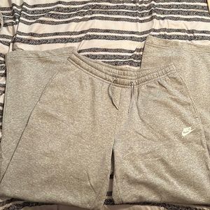 Womens Nike sweatpants